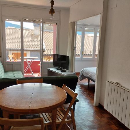 Luminoso, Centrico Y Silencioso Apartamento جاكا المظهر الخارجي الصورة