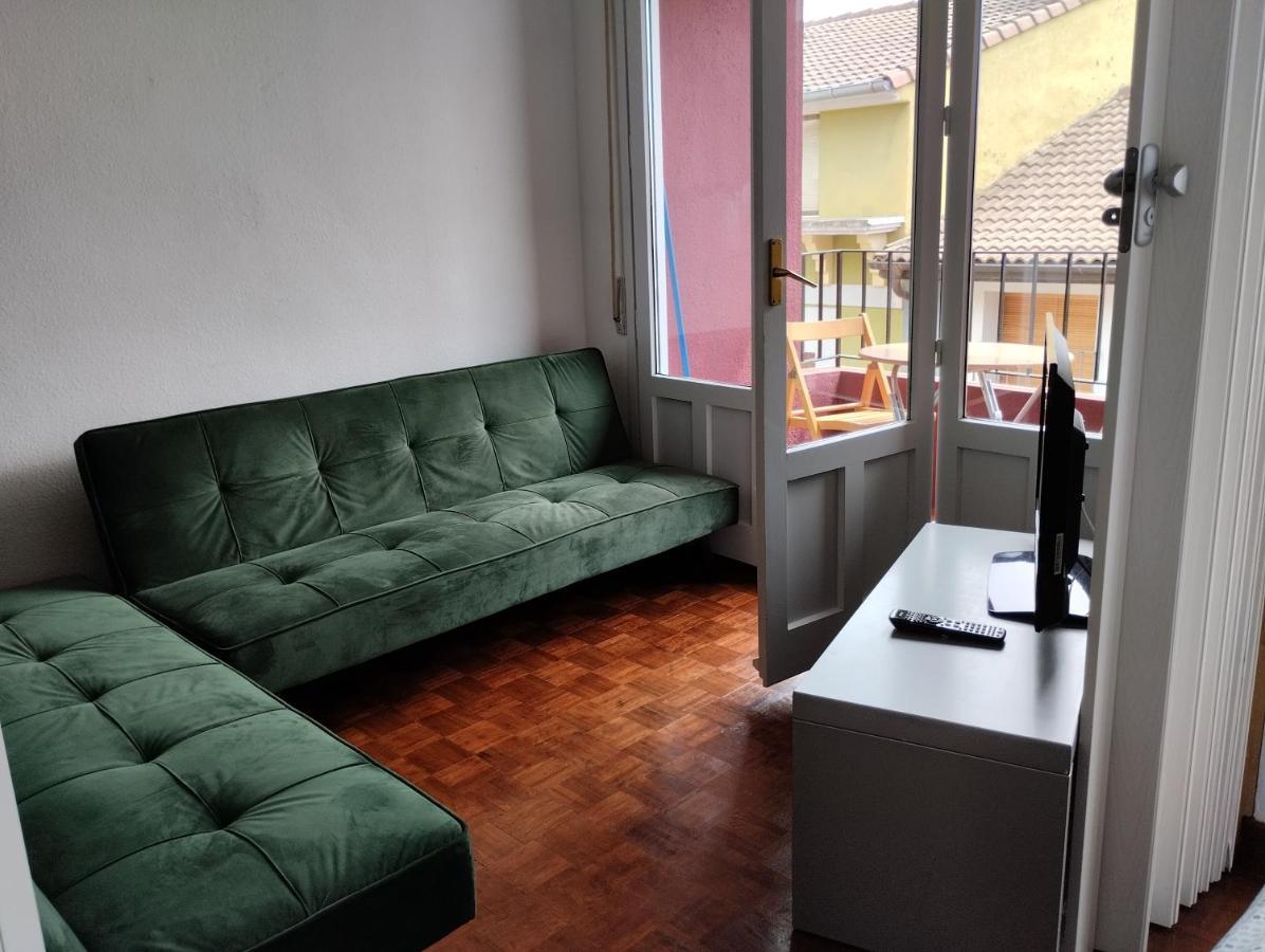 Luminoso, Centrico Y Silencioso Apartamento جاكا المظهر الخارجي الصورة